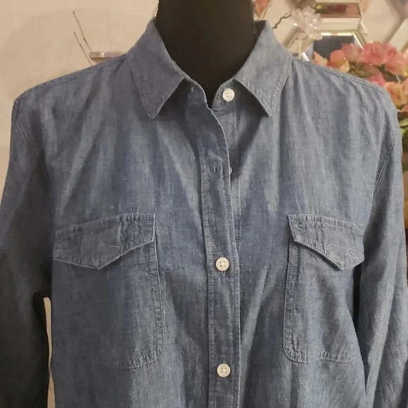 𝅺TOMMY Bahama denim long sleeve shirt size M NWT - Picture 2 of 7